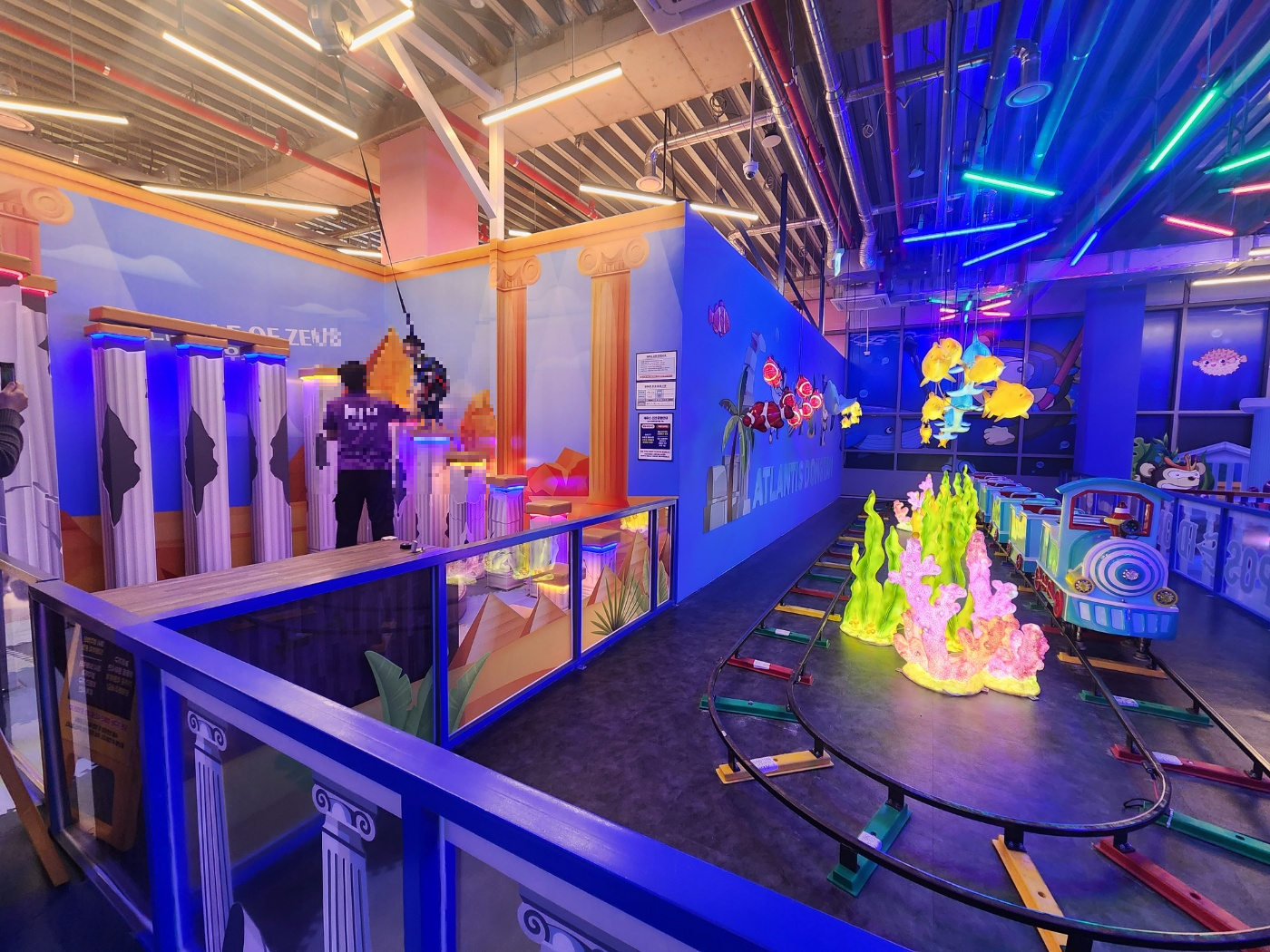 기차와 담력훈련 할 수 있는 시설