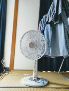 체온을 낮추기 위한 선풍기