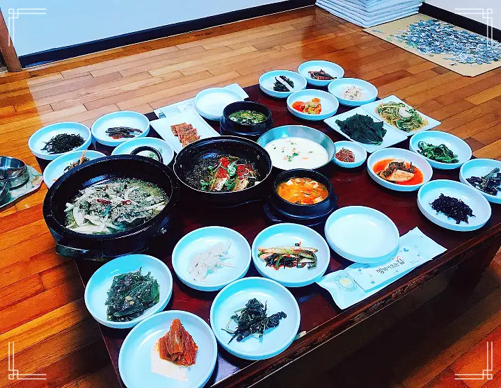 백반기행 김용림 편 간장게장 갈비찜 24첩 시골밥상 한옥마을 한정식 김포 맛집 소개