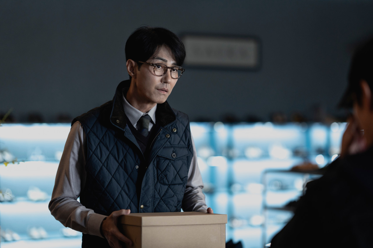 어쩔수가없다 차승원 이미지