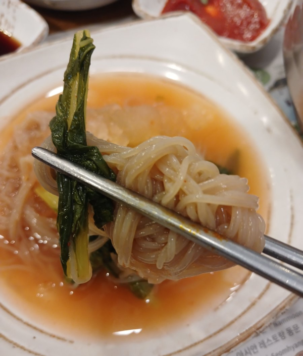 남문 열무냉면 한입