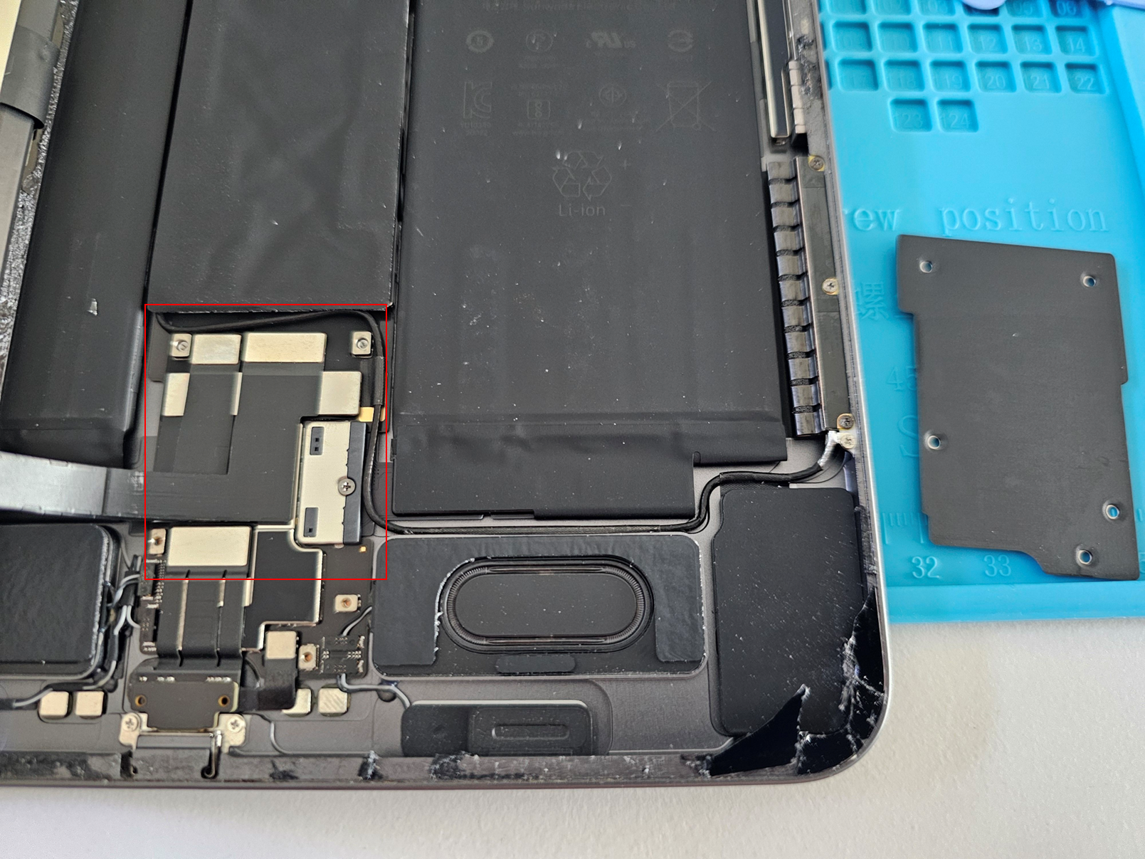 아이패드 3세대(A2377) 액정파손 자가교체