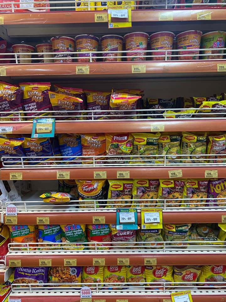 스리랑카 시골마을에서 장보기