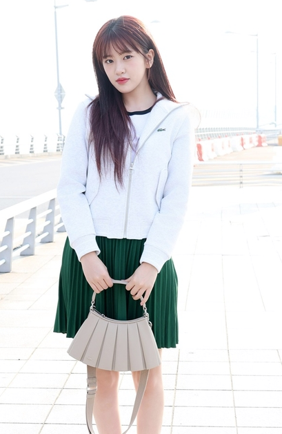 안유진 화제의 워스트 공항패션