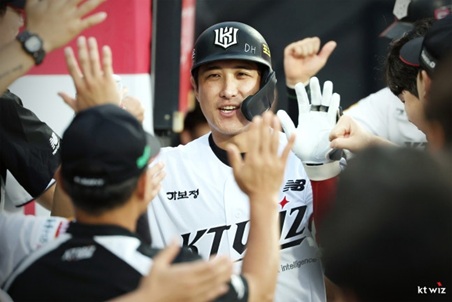롯데 8 : 9 KT (수원) 2