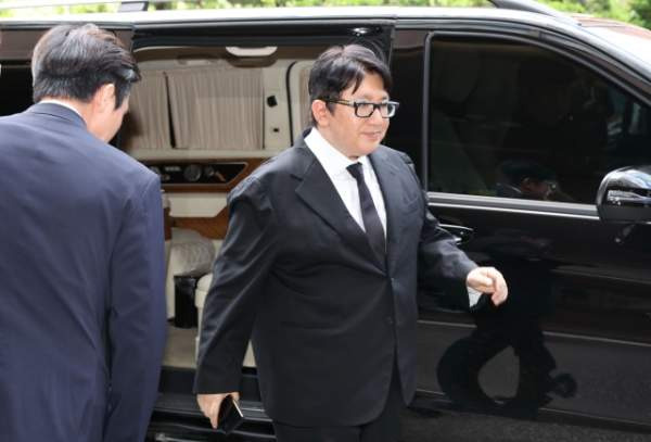 방시혁 구속영장 반려 프로필 나이 겷혼 자녀 주식