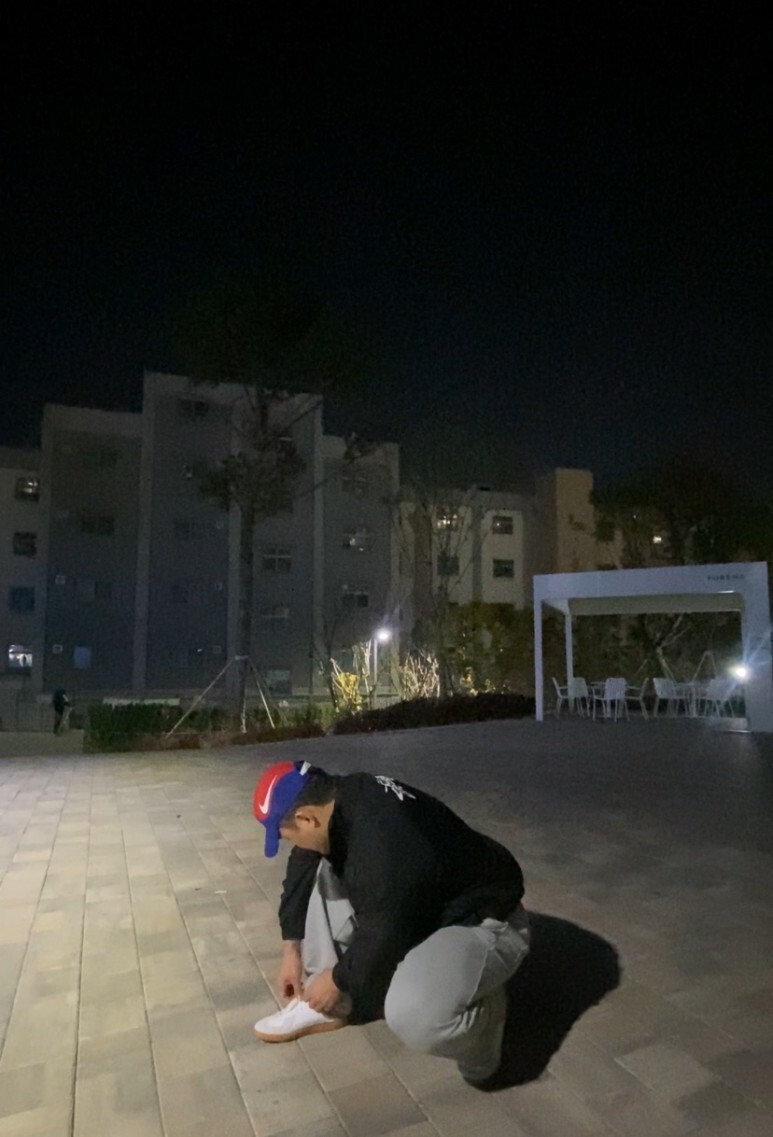 데일리룩(오뭘입)나이키 태극에디션 볼캡, 나이키 스투시 아노락, 토피 와이드 트레이닝 팬츠, 푸마 독일군 뮬, 빈티지패션, 데일리룩, 남자데일리코디, 남자데일리패션, ootd