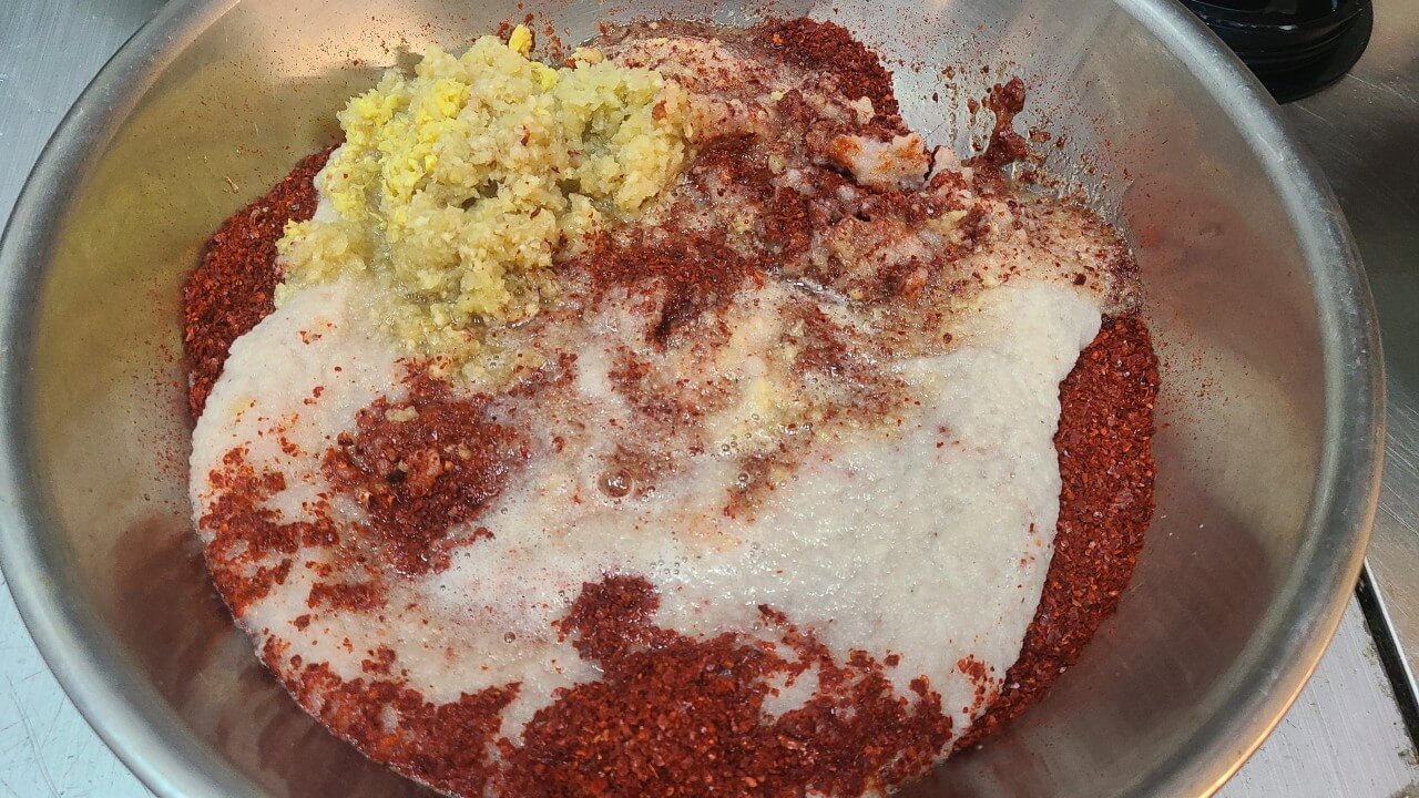 생방송투데이 외국인의 밥상 경기 수원시 굴림만두전골 맛집 행운만두칼국수 생방송투데이 3779회