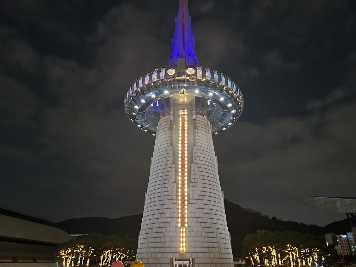 한빛탑-앞-야경