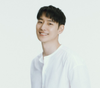 왼쪽_옆모습