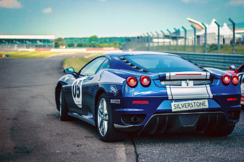 한계를 뛰어넘는 람보르기니 우루스 성능,인테리어,기술