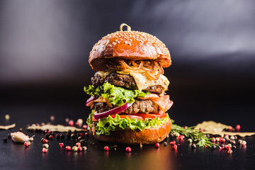 맘스터치 신메뉴 3종 출시! 에드워드 리 버거 사전예약 시작