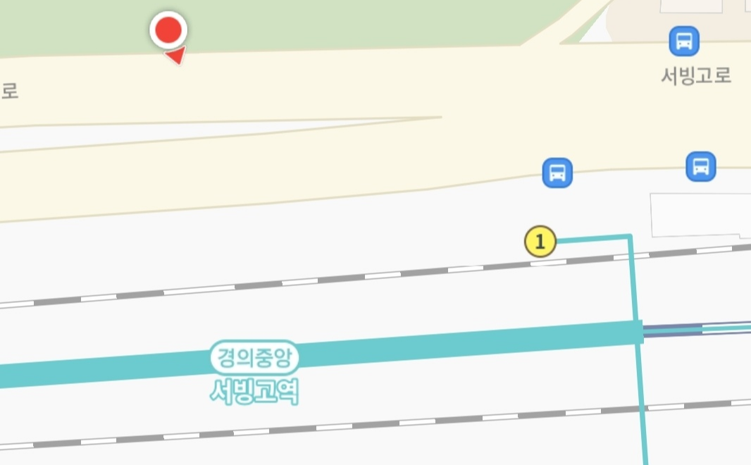 서빙고역 1번 출구에서 용산 미군기지 공원 입구로 이동하는 지도