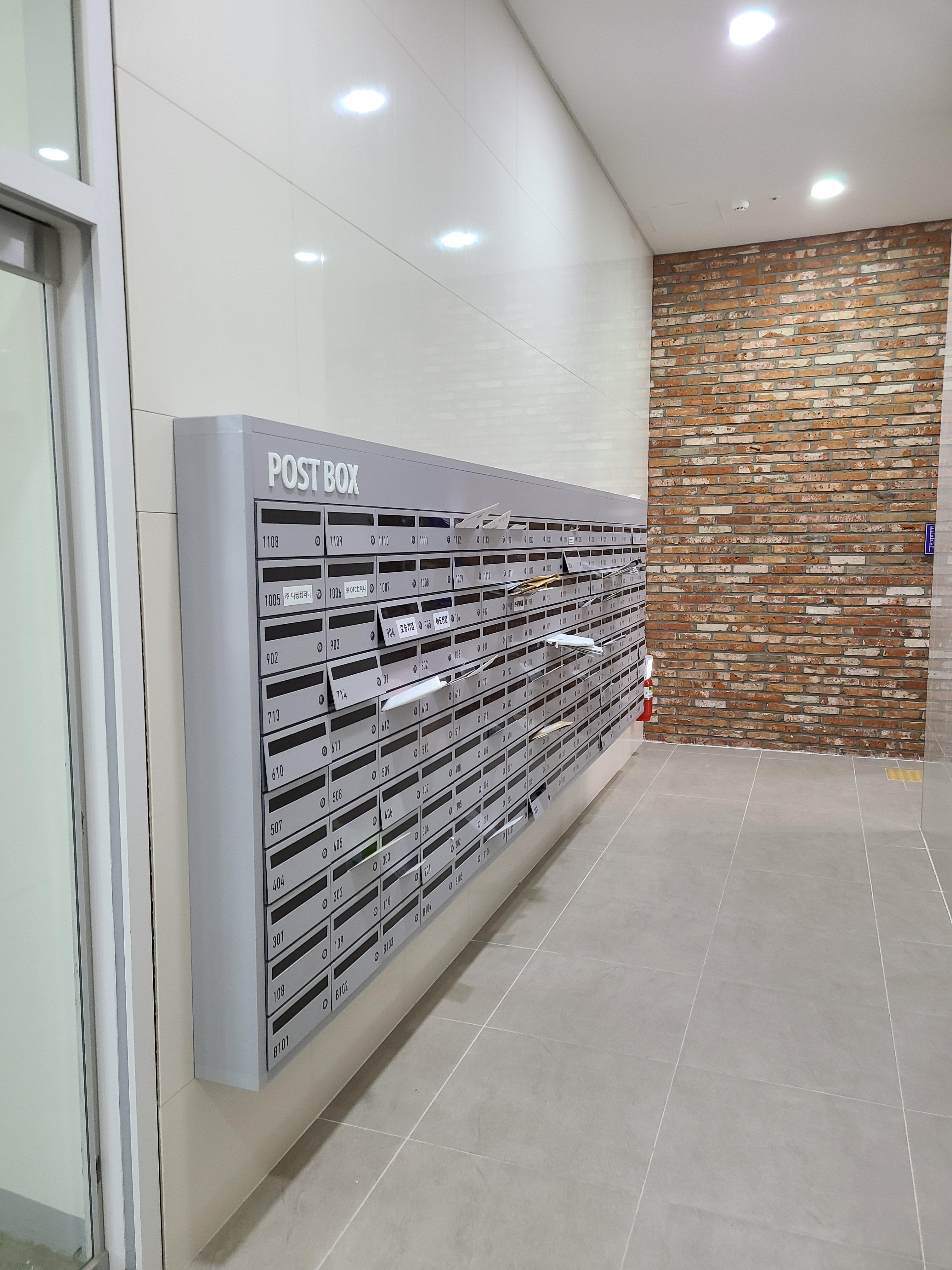 한강 G트리타워 1층 내부2