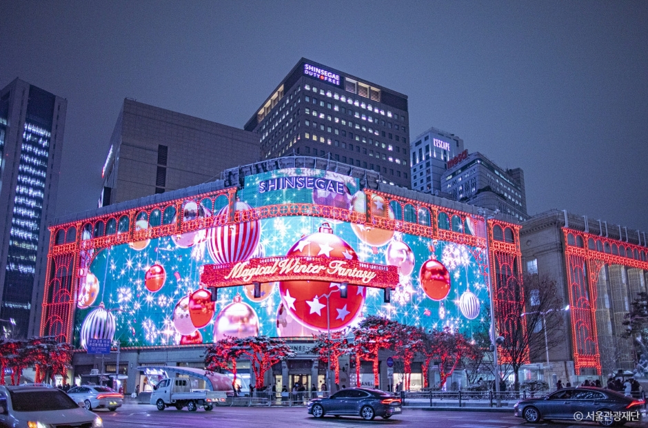 명동 신세계백화점 미디어 파사드