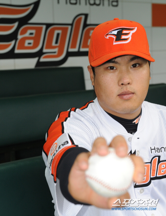 류현진 한화 복귀 8년 170억원 계약 잭팟