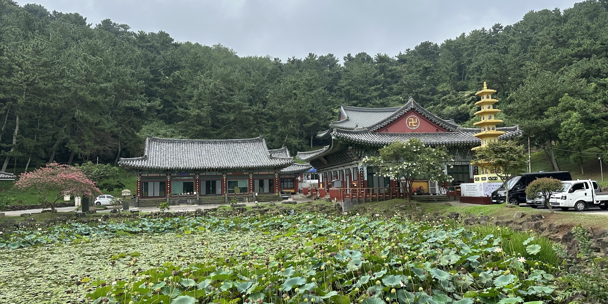 문강사 전경