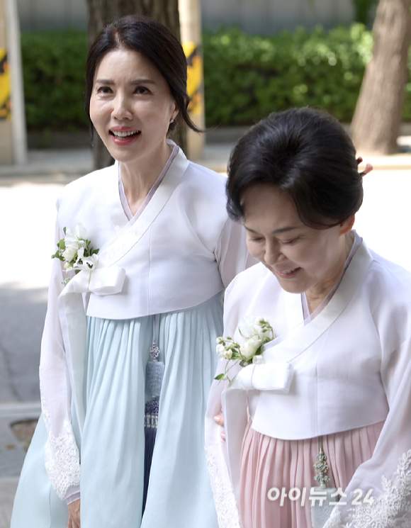 백지연 앵커