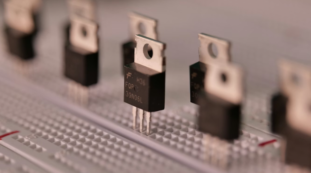 SK하이닉스 4D NAND 기술, PUC 구조 생산성 극대화, 트리플 스택 프로세스