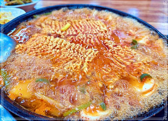 MBN 생생정보 마당 의정부, 부대찌개거리 Since 1972년 전통 노포, 부대찌개 맛집