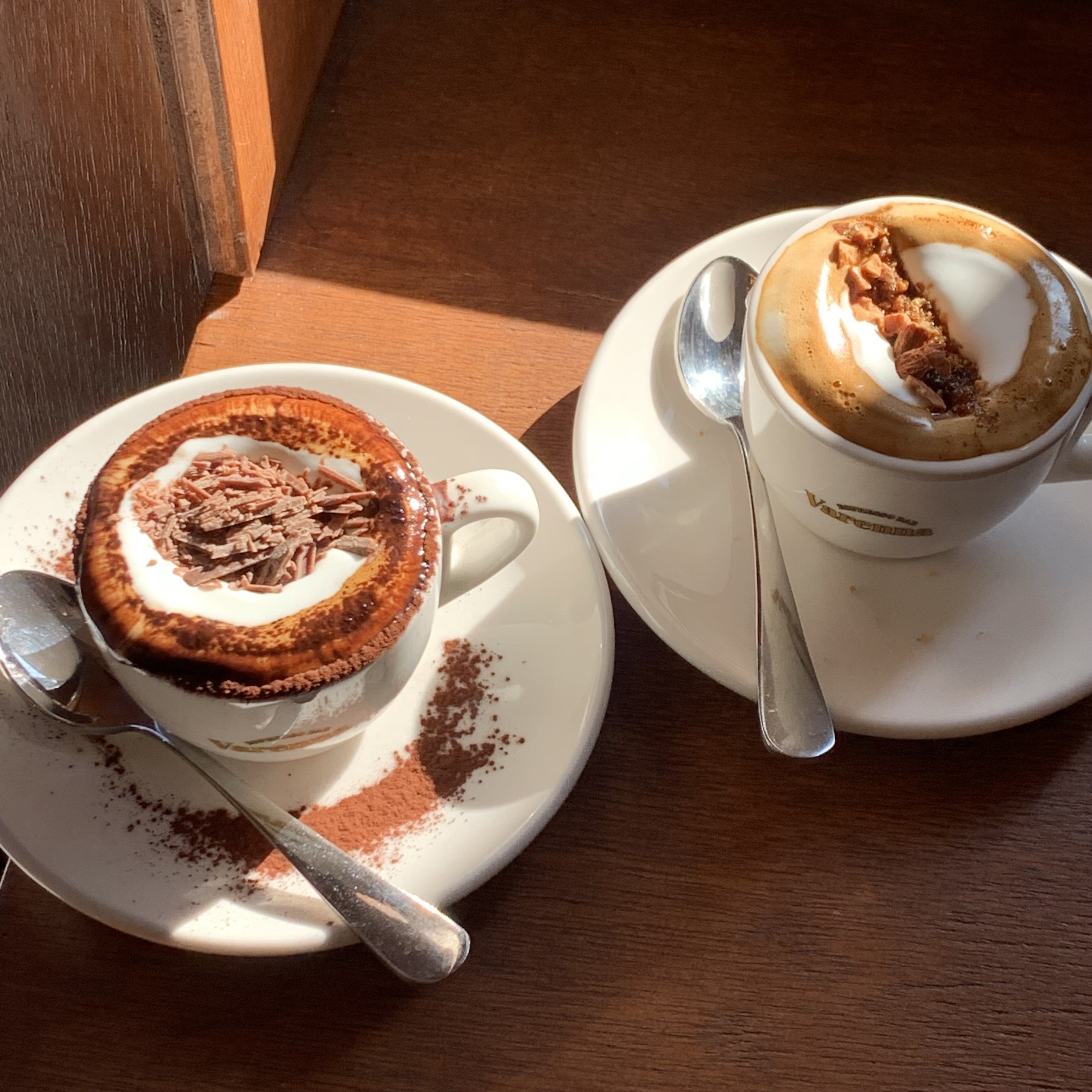 카페인이 건강에 미치는 영향과 하루 적정 섭취량