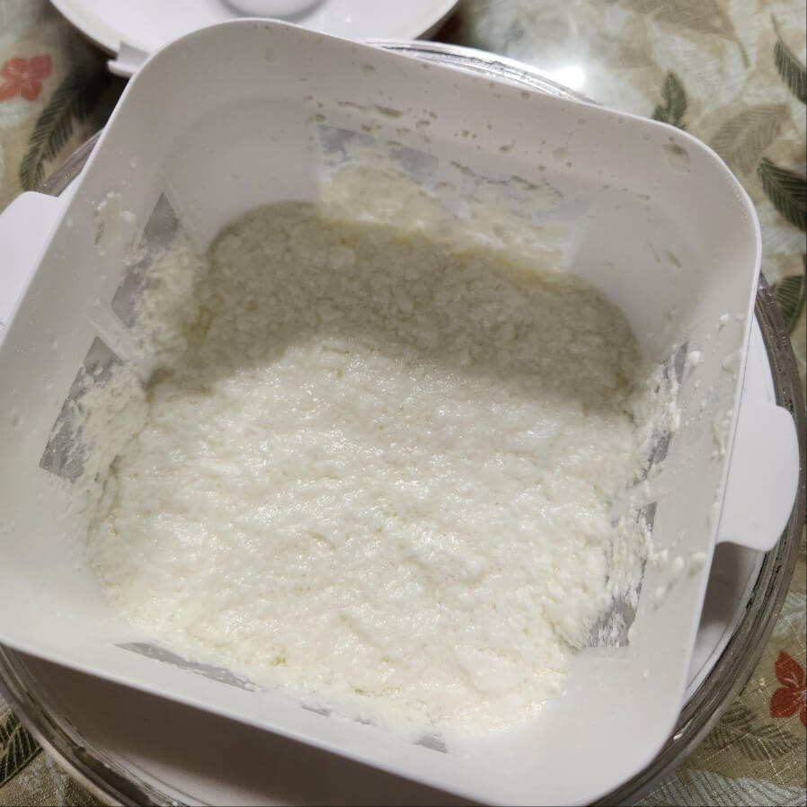 유청으로 리코타치즈 만들기 유청 뺀 후 성형하기
