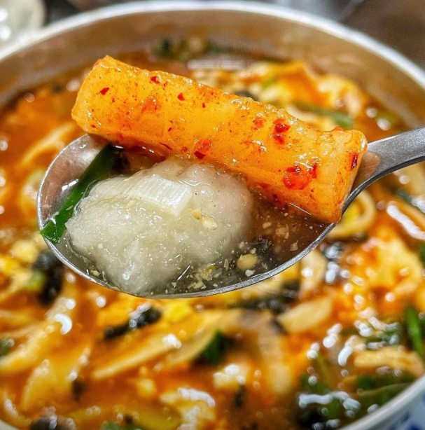 감자바우장칼국수 대표 메뉴