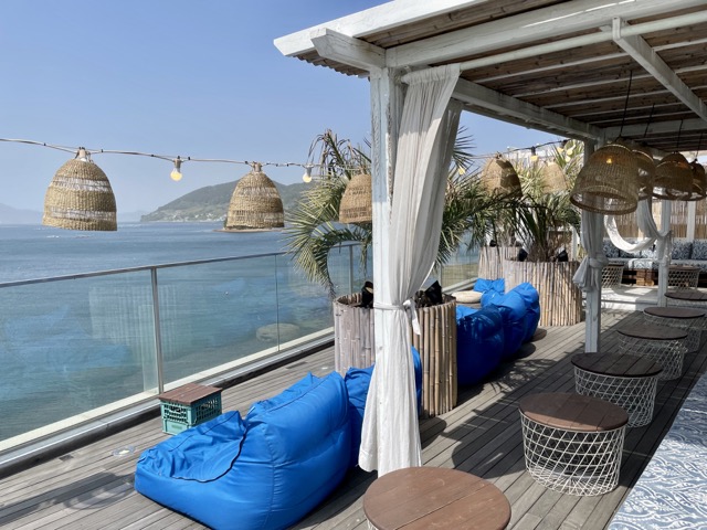 거제도-카페-온더선셋-루프탑