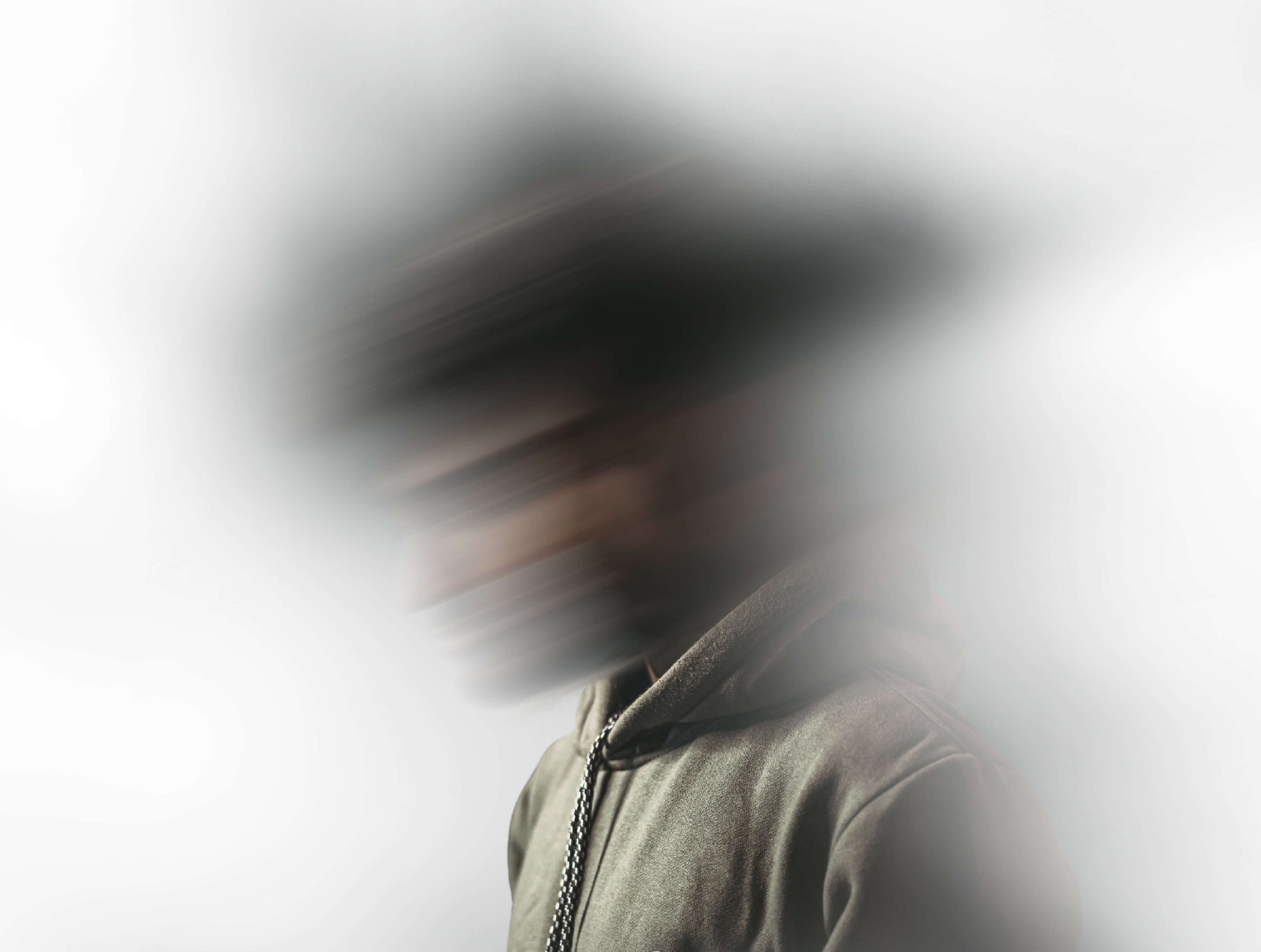 어지러움 , 출처 사진: Unsplash 의 Sayan Ghosh