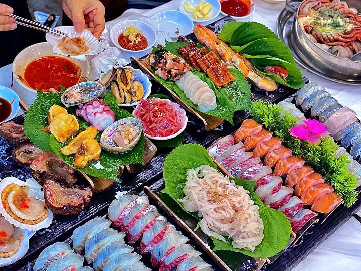 트렌드스페셜 인천 영종도 신선하고 쫄깃한 회 랍스터 가리비 한상 세트 횟집 맛집