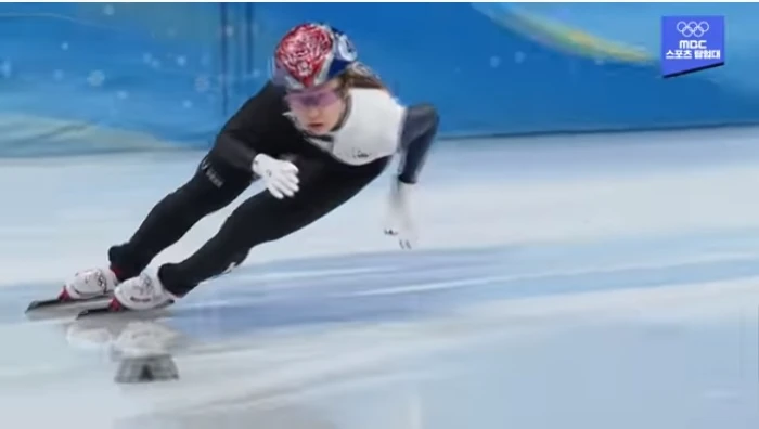 여자 500m 최민정(좌)