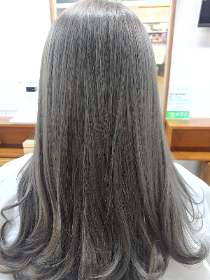 슬릭컷 헤어스타일