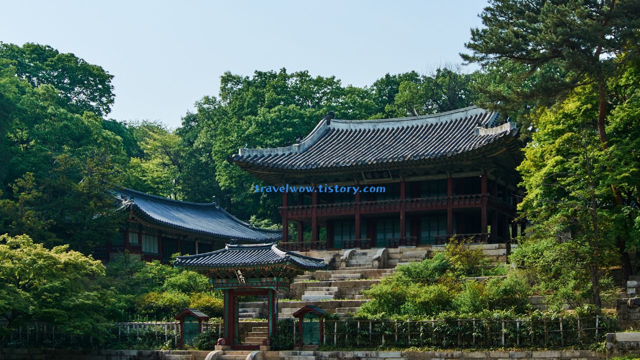 창덕궁 주합루와 어수문