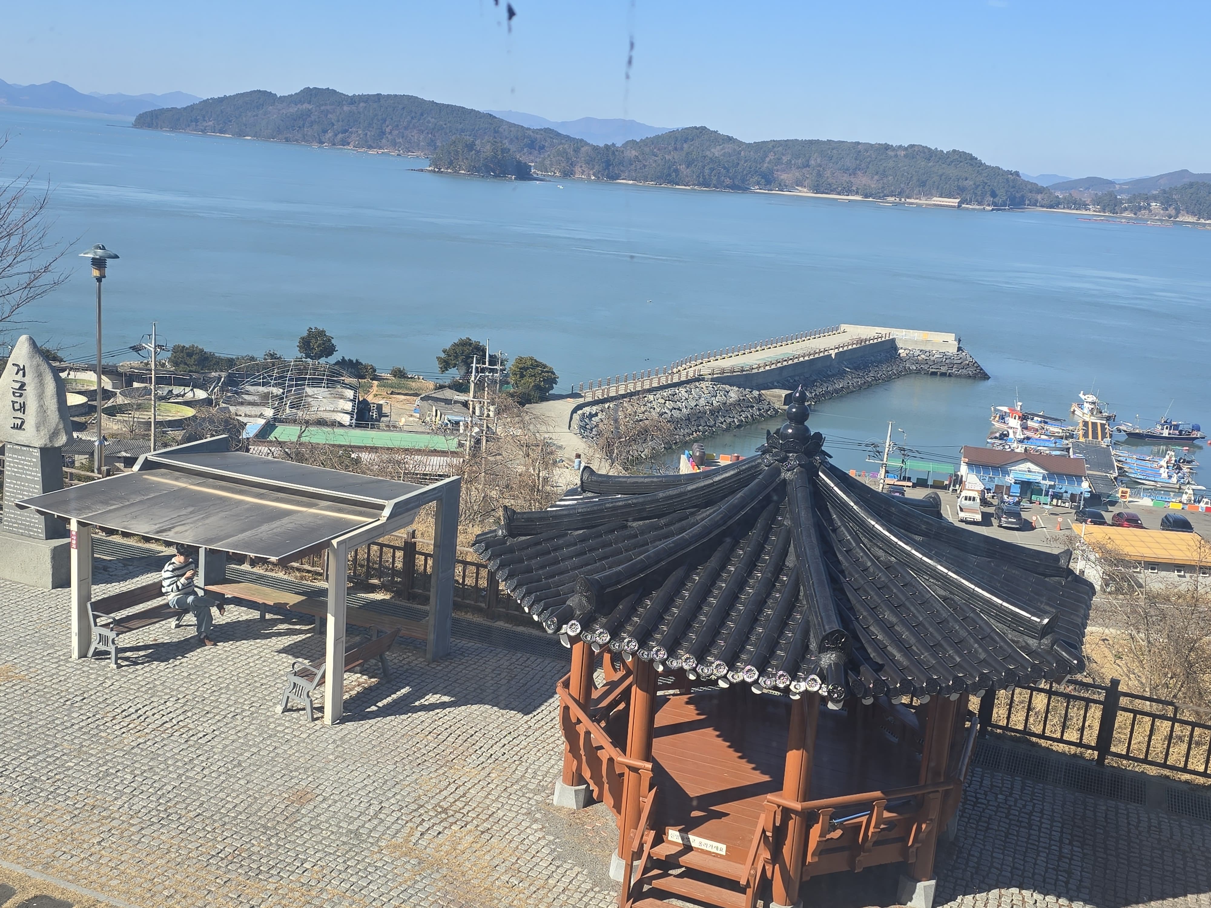 엉클제이 카페안에서 바라다본 모습