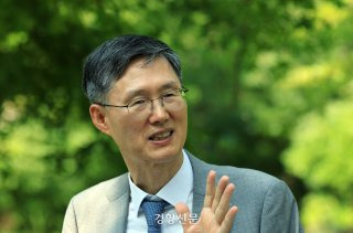 문형배 소이부답