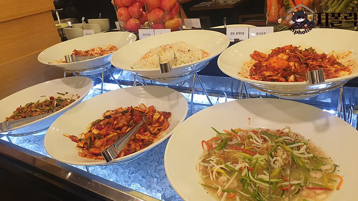 여율리-식당-무침