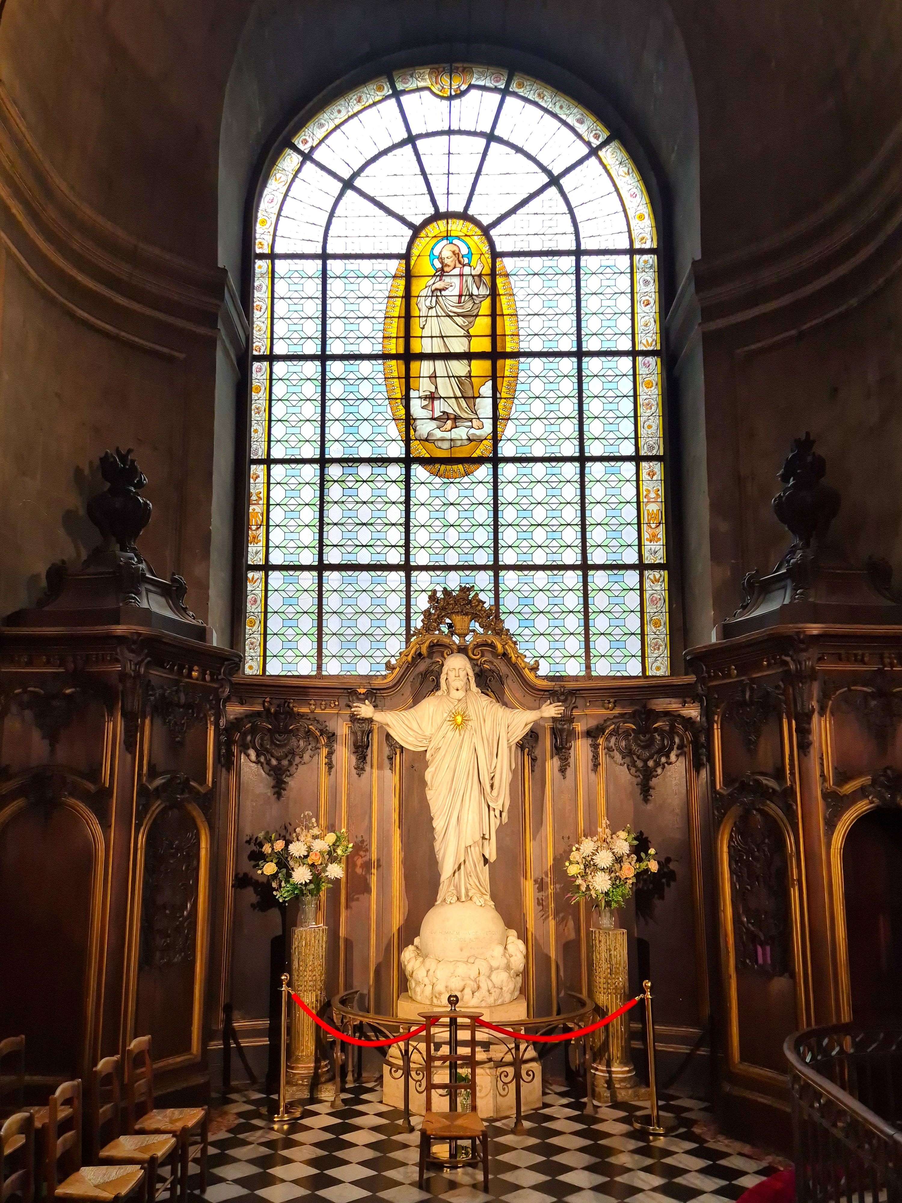 파리 생 쉴피스 성당 (Paroisse Saint Sulpice)의 예수 성심 성상 (Le Sacré-Cœur de Jésus)