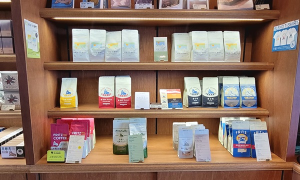 성산일출봉-오션뷰-커피맛집-프릳츠-제주성산점