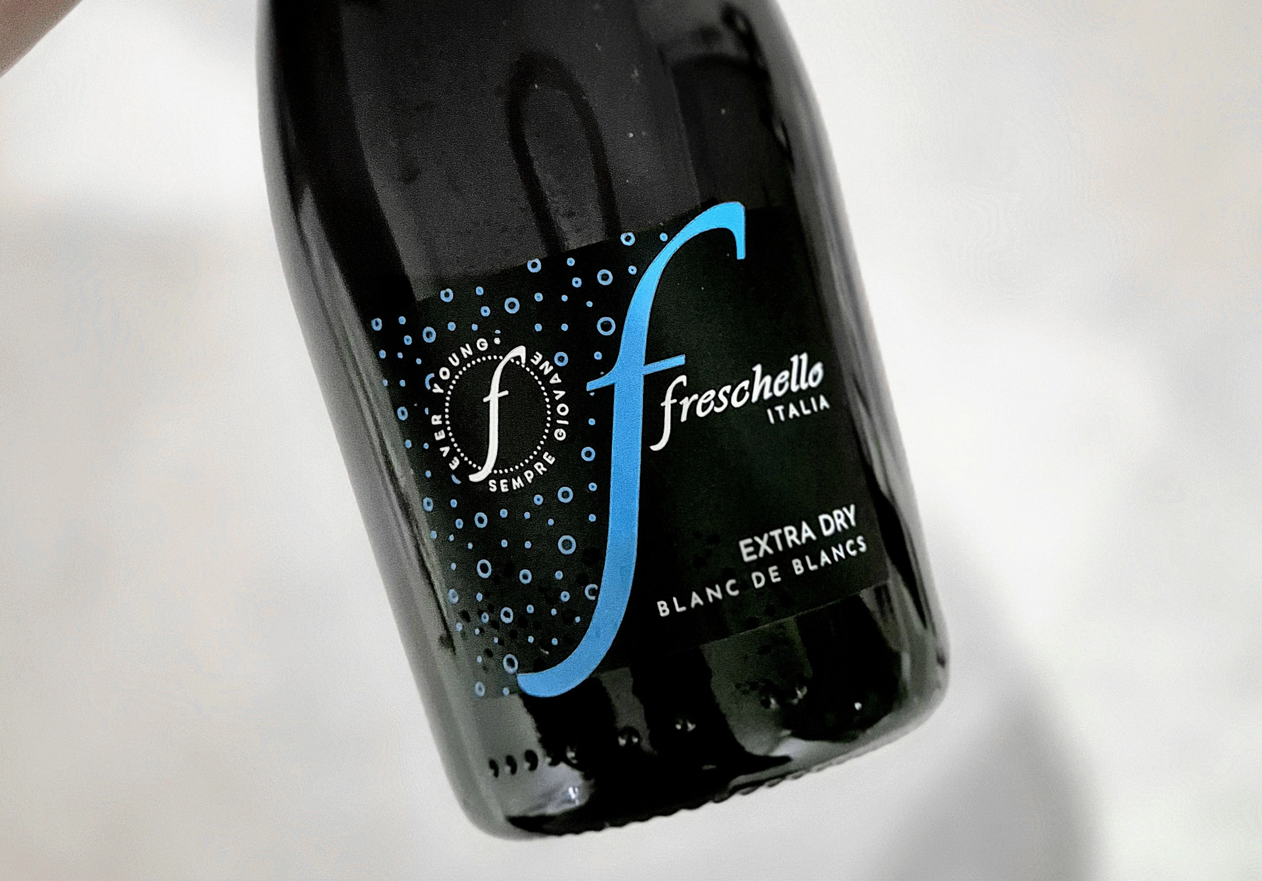 프레첼로 스푸만테 엑스트라 드라이 (Freschello Spumante Extra Dry)