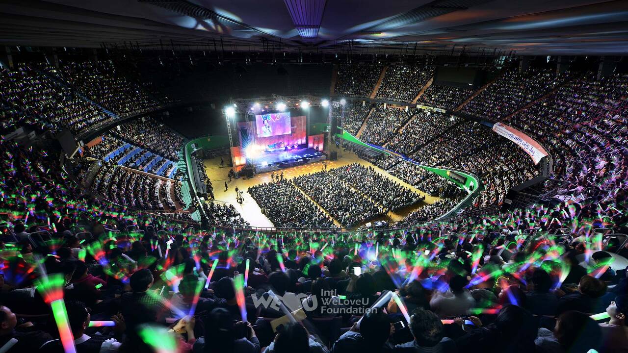 사람이 모인 콘서트장