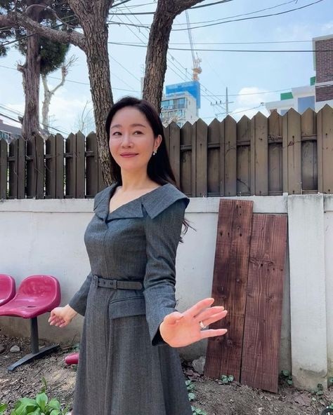 엄지원 나이 학력 결혼 자녀 드라마 키 몸무게 MBTI 혈액형 프로필 총정리