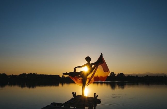 프랑스 현대무용 공연 사진