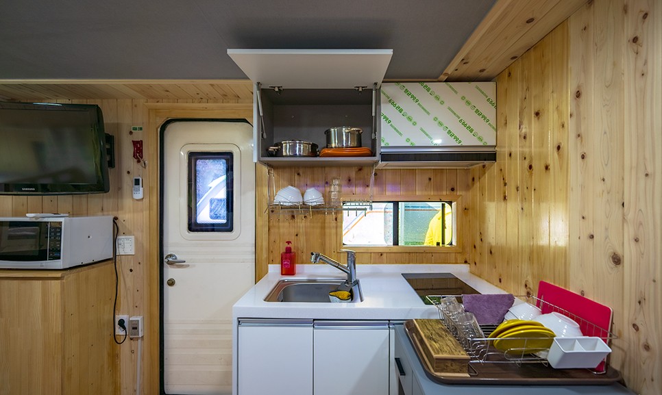 가평 명지산 카라반 글램핑장 (프리미엄 카라반)