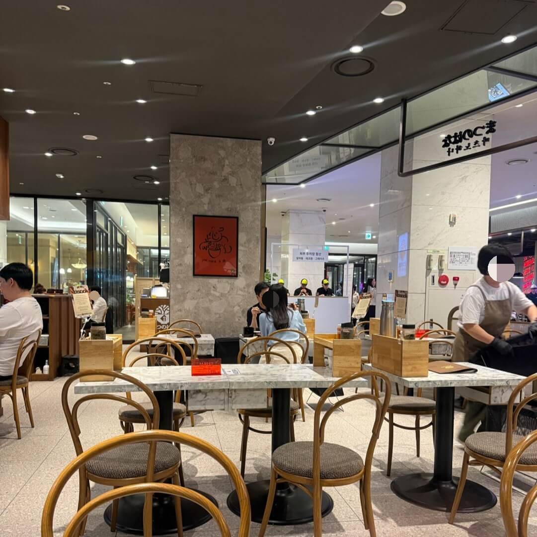 판교 현대백화점 마츠노하나 매장 내부와 혼밥 가능한 좌석