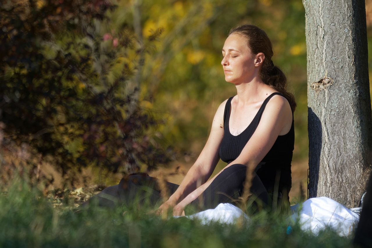 senior meditation 관련 사진