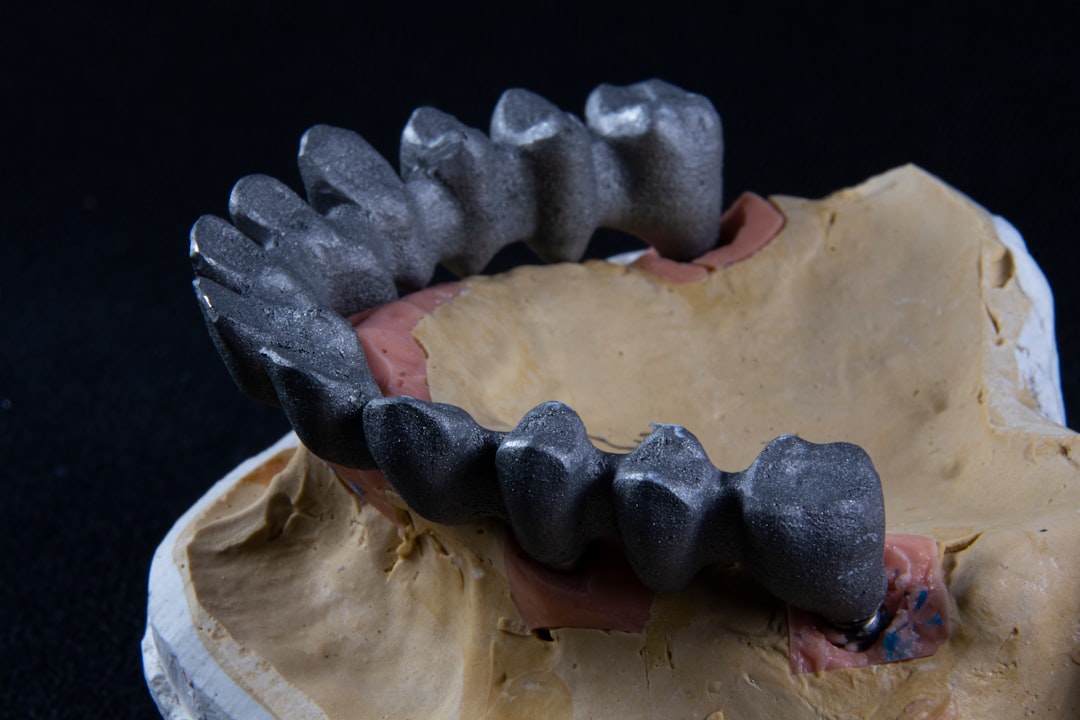 Implant