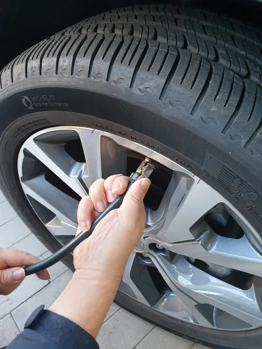 타이어 공기압 셀프로 해결5