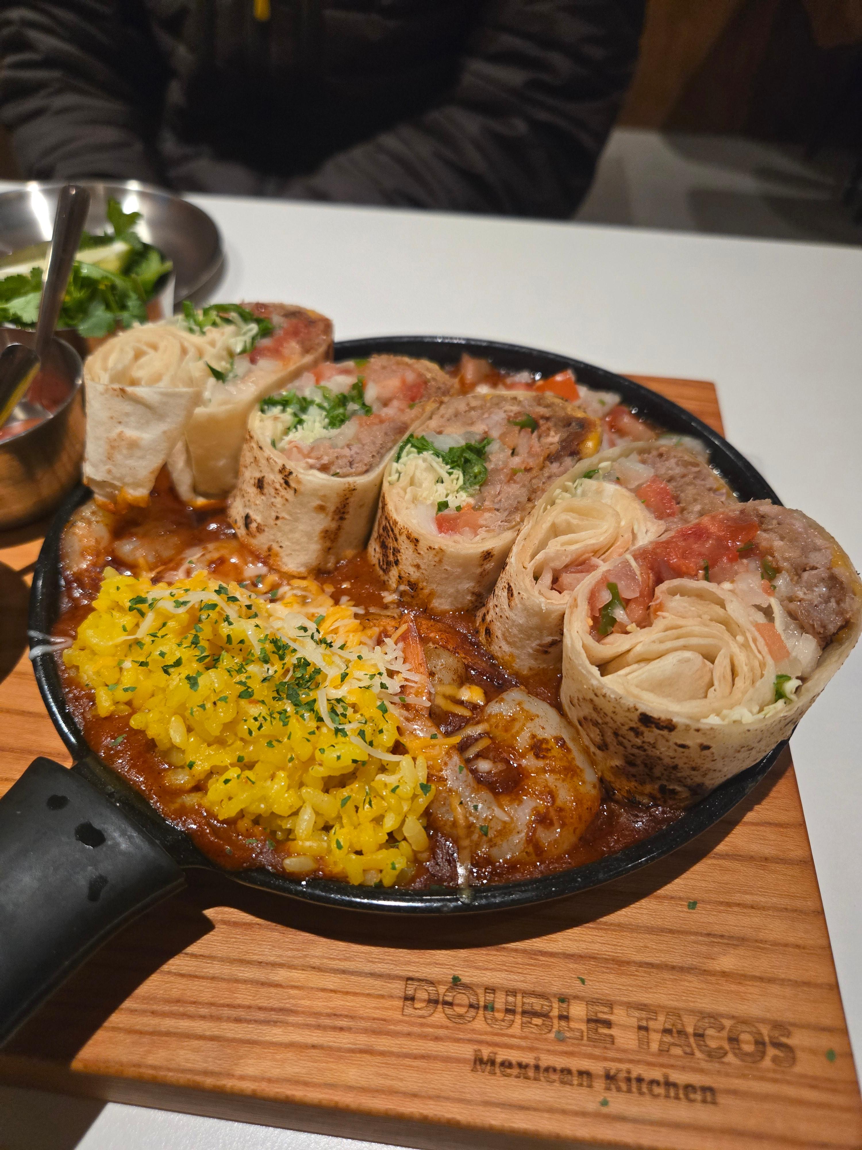 엔칠라다 콤보에서 엔칠라다