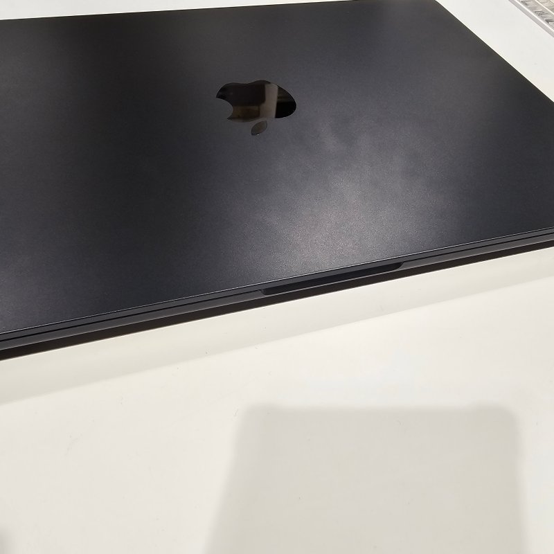 맥북에어-그레이-컬러