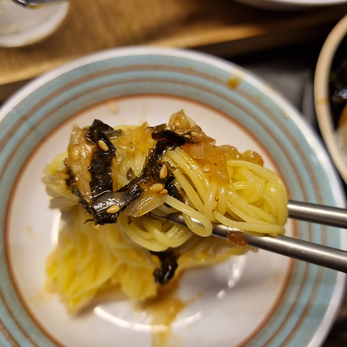 창을내겠소 김치말이국수